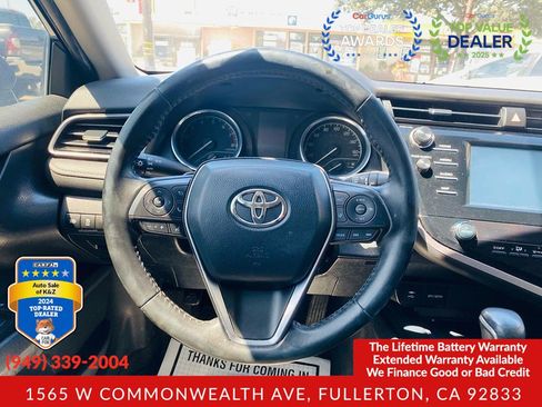 Used 2019 Toyota Camry SE w/ Carpet Mat Package FWD image 31