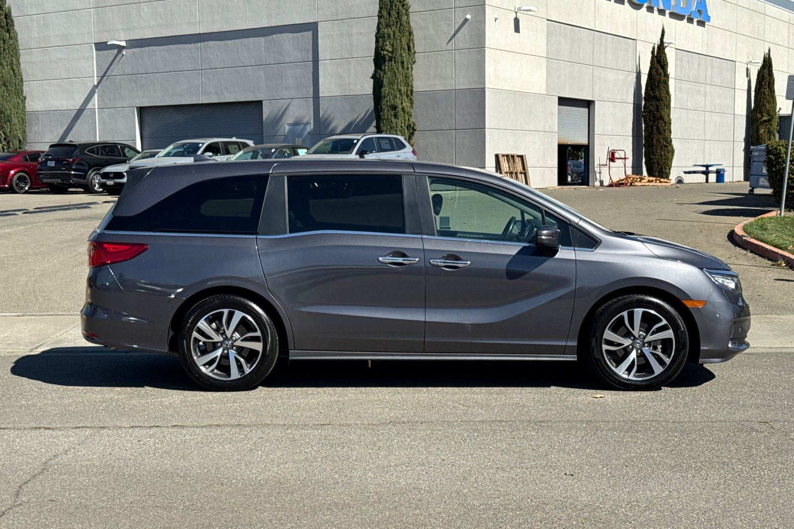 Used 2022 Honda Odyssey Touring image 3