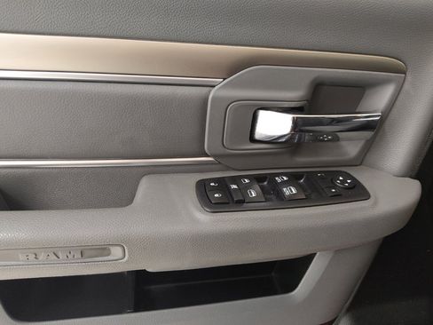 Used 2017 RAM 1500 Big Horn RWD image 27