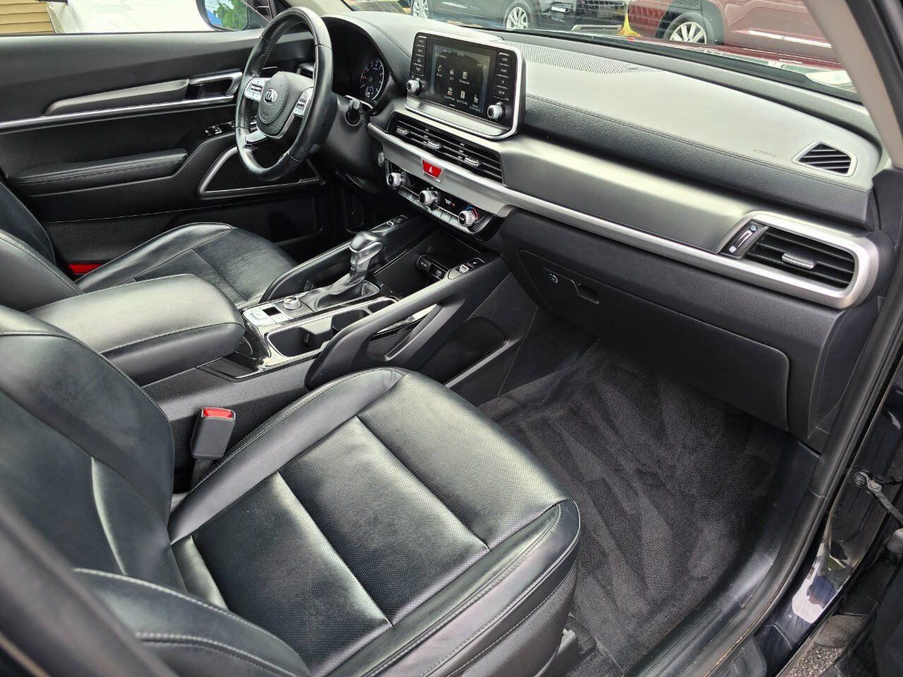Used 2020 Kia Telluride S w/ S 8 Passenger Seating Package AWD/4WD image 39