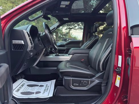 Used 2018 Ford F150 Platinum w/ Equipment Group 701A Luxury AWD/4WD image 29