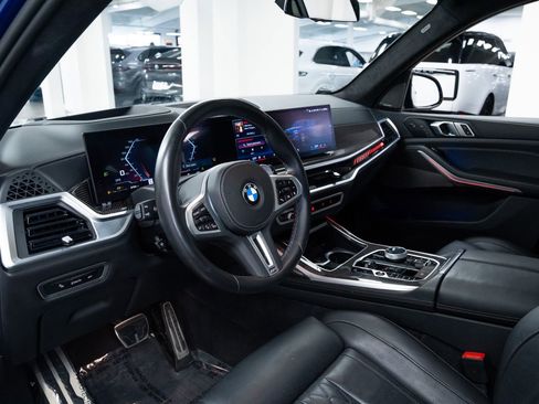 Used 2024 BMW X7 M60i AWD/4WD image 18