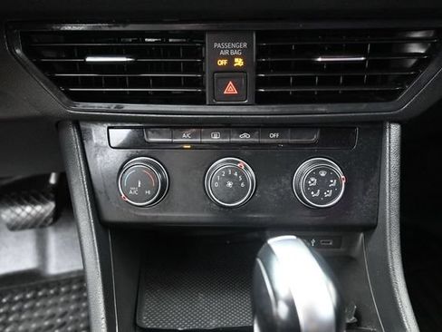 Used 2020 Volkswagen Jetta R-Line FWD image 28