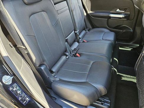 Certified 2021 Mercedes-Benz GLB 250 image 18
