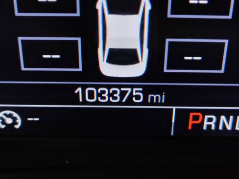 Used 2017 Chevrolet Cruze LT w/ Sun And Sound Package image 2