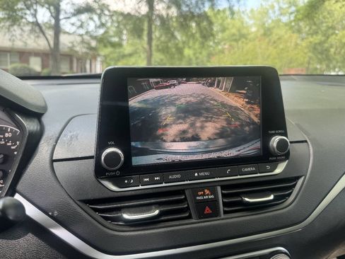 Used 2020 Nissan Altima 2.5 S FWD image 28