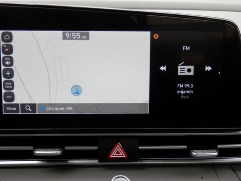 Used 2025 Hyundai Elantra SEL FWD image 33