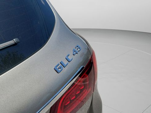 Certified 2022 Mercedes-Benz GLC 43 AMG 4MATIC image 33