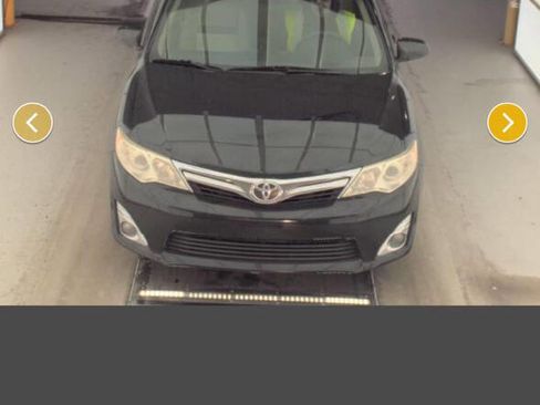 Used 2012 Toyota Camry XLE image 3