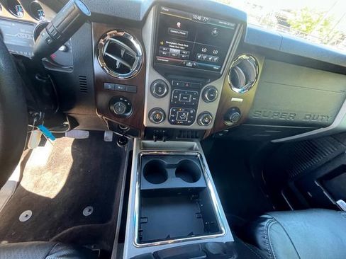 Used 2016 Ford F250 Lariat w/ Lariat Ultimate Package image 37