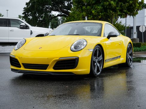 Used 2018 Porsche 911 Carrera T RWD image 6