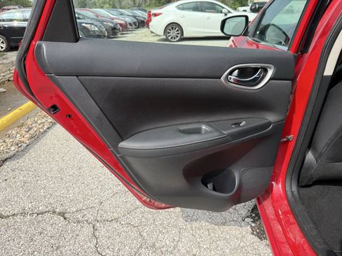 Used 2018 Nissan Sentra SV FWD image 18