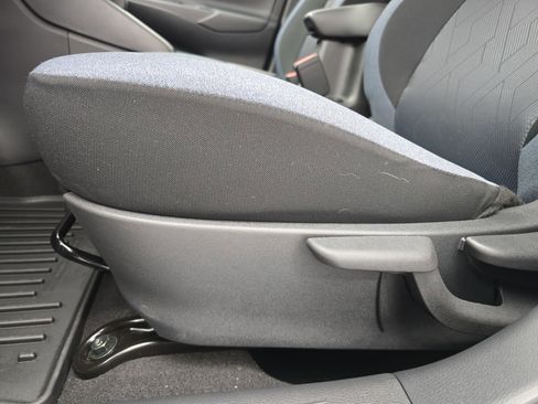 New 2025 Nissan Versa SV w/ Trunk Package image 27