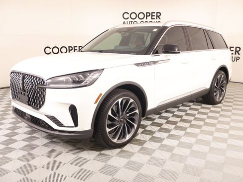 New 2026 Lincoln Aviator Reserve RWD image 10