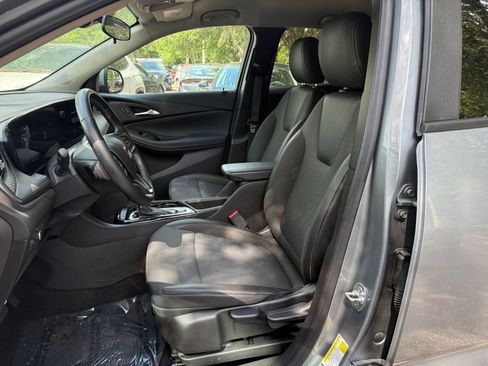 Used 2025 Buick Encore GX Preferred FWD image 33