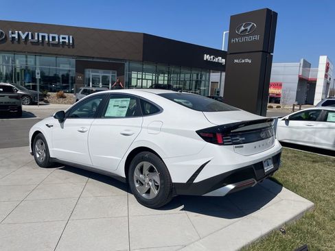 New 2026 Hyundai Sonata SE FWD image 3
