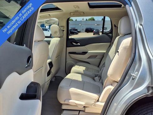 Used 2023 GMC Acadia Denali w/ Denali Ultimate Package AWD/4WD image 11