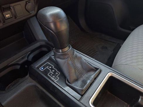 Used 2022 Toyota Tacoma SR RWD image 14