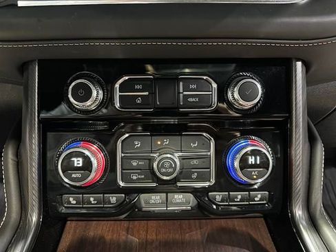Certified 2024 GMC Yukon Denali Ultimate image 24