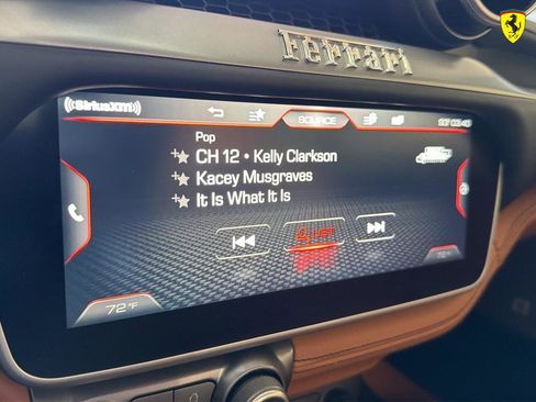 Used 2019 Ferrari Portofino image 34