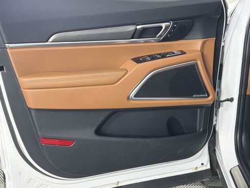 Used 2025 Kia Telluride SX X-Line image 10