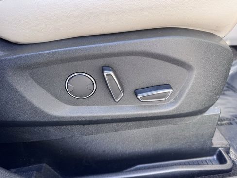 Used 2016 Ford Edge Titanium w/ Equipment Group 301A image 26