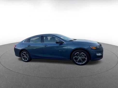 Used 2024 Chevrolet Malibu LT image 2