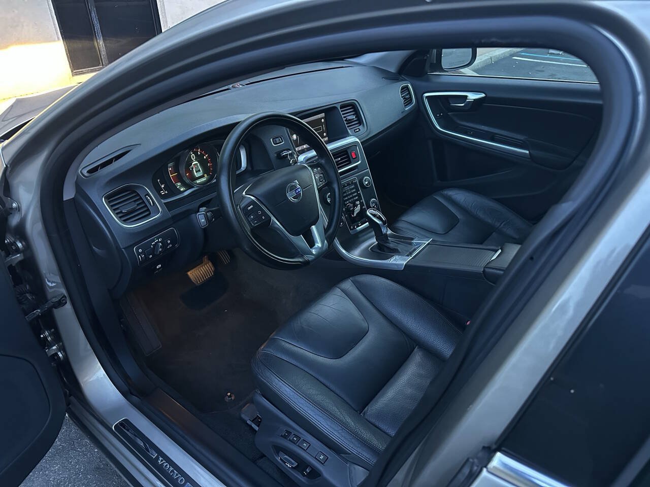Used 2014 Volvo S60 T5 AWD/4WD image 21