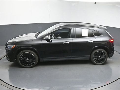 Used 2025 Mercedes-Benz GLA 250 image 44