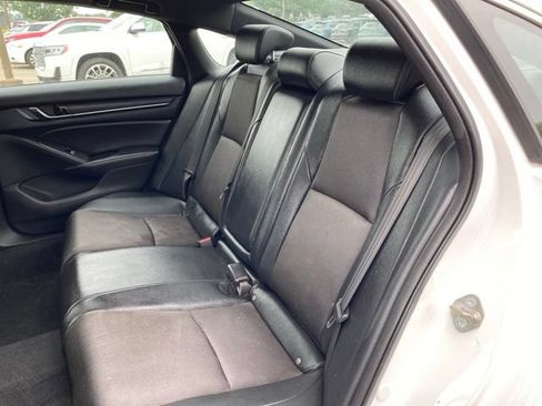 Used 2020 Honda Accord Sport image 14