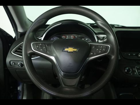 Used 2022 Chevrolet Malibu LT image 22