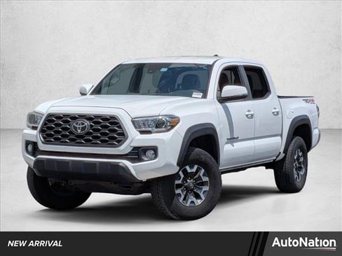 Used 2020 Toyota Tacoma TRD Off-Road AWD/4WD image 1