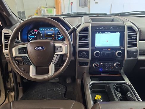 Used 2017 Ford F250 King Ranch w/ FX4 Off-Road Package AWD/4WD image 2