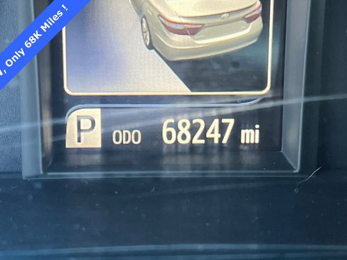 Used 2017 Toyota Camry SE image 23