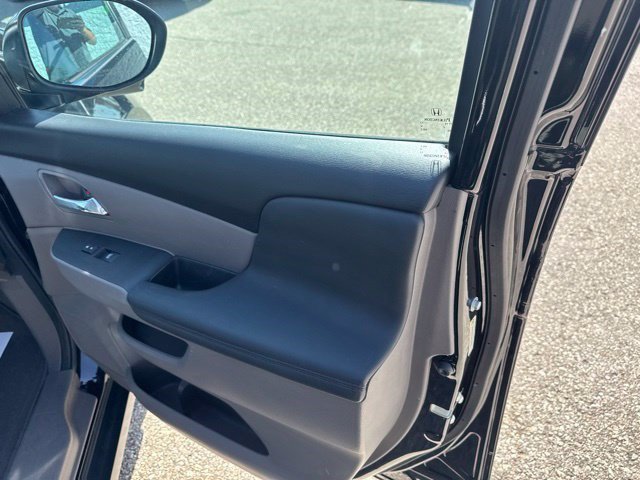 Used 2016 Honda Odyssey EX-L image 19