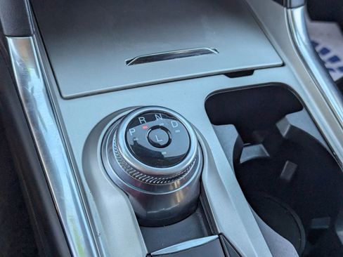 Certified 2024 Ford Explorer Limited image 25