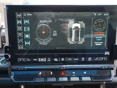 Used 2024 GMC Hummer EV 3X w/ LPO, Illumination Package AWD/4WD image 38