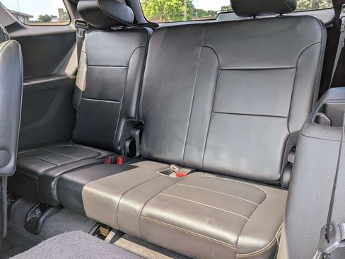 Used 2019 Chevrolet Traverse Premier w/ Redline Edition AWD/4WD image 23