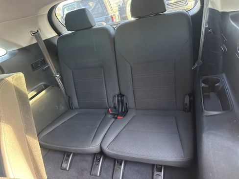 Used 2020 Kia Sorento LX image 8