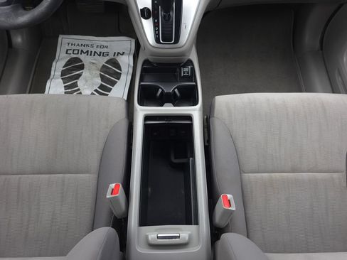Used 2013 Honda CR-V LX image 18
