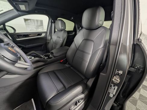 New 2026 Porsche Cayenne E-Hybrid Coupe image 5