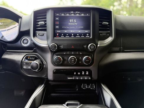 Used 2021 RAM 1500 Big Horn AWD/4WD image 18