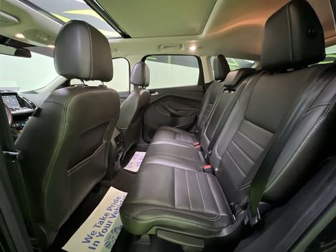 Used 2015 Ford Escape Titanium w/ Equipment Group 301A AWD/4WD image 28