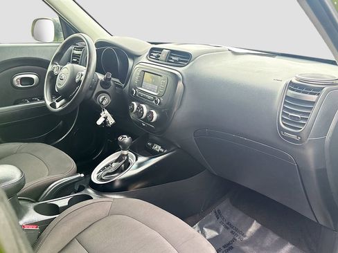 Used 2019 Kia Soul image 26