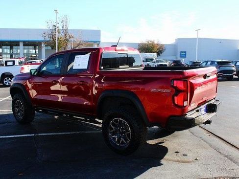 Used 2024 Chevrolet Colorado ZR2 w/ ZR2 Convenience Package III image 11