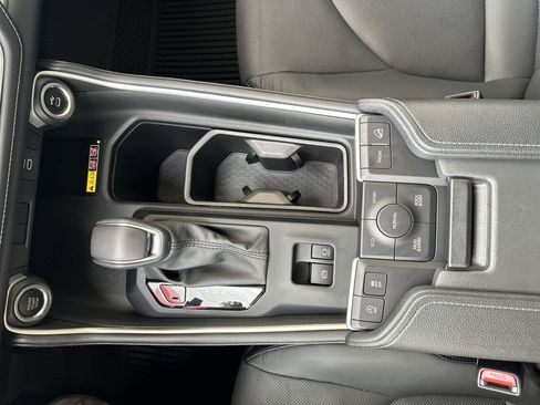 Certified 2024 Toyota Grand Highlander XLE image 33