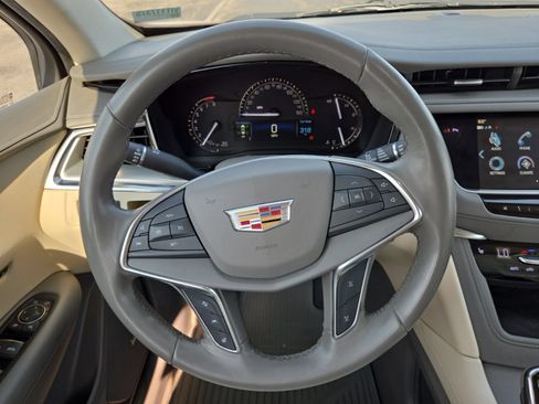 Used 2019 Cadillac XT5 Luxury FWD image 27