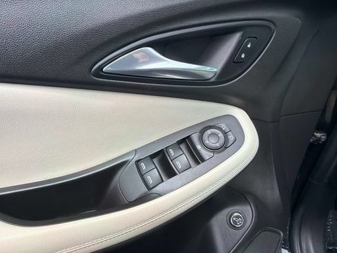 Used 2020 Buick Encore GX Select w/ Advanced Technology Package FWD image 18