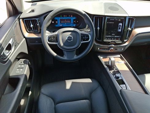Used 2023 Volvo XC60 B5 Plus w/ Climate Package AWD/4WD image 23
