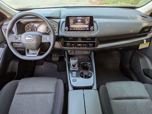 New 2026 Nissan Rogue SV FWD image 27